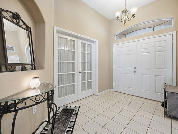 4th image of 8963 N Commodore Dr