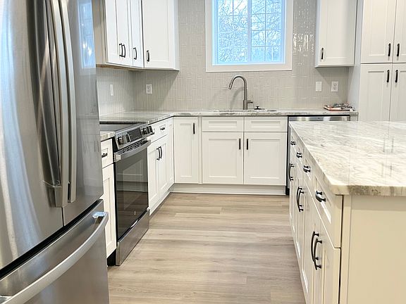 3rd image of 57 Monroe Ave #1