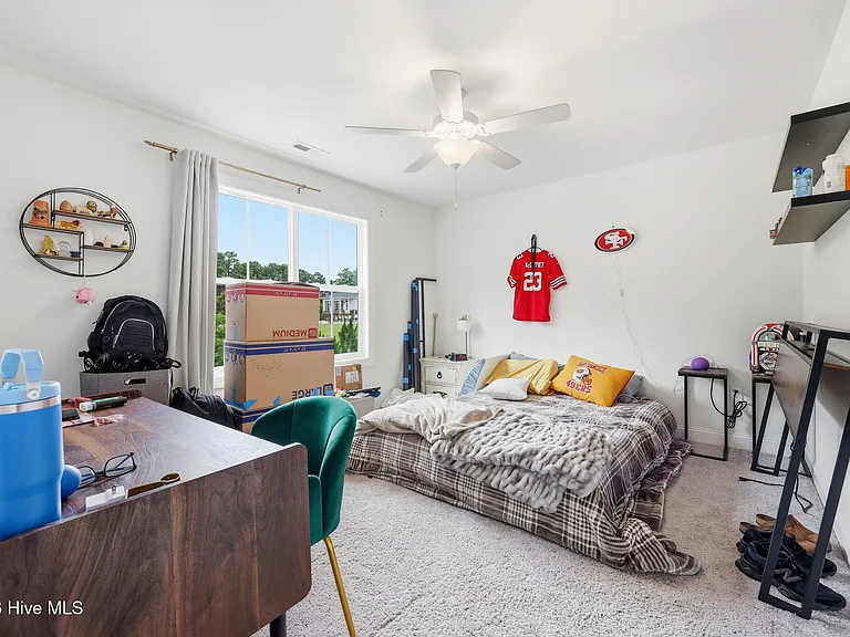 160 Falkirk Ct — Photo 38