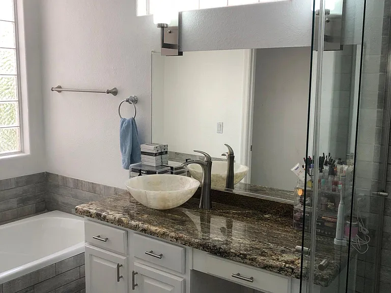 4322 N 78th St #6 — Photo 36
