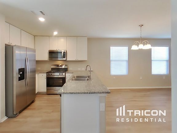5th image of 13118 Ashworth Blvd