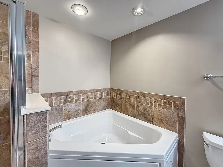 701 W Rand Rd #137 — Photo 10