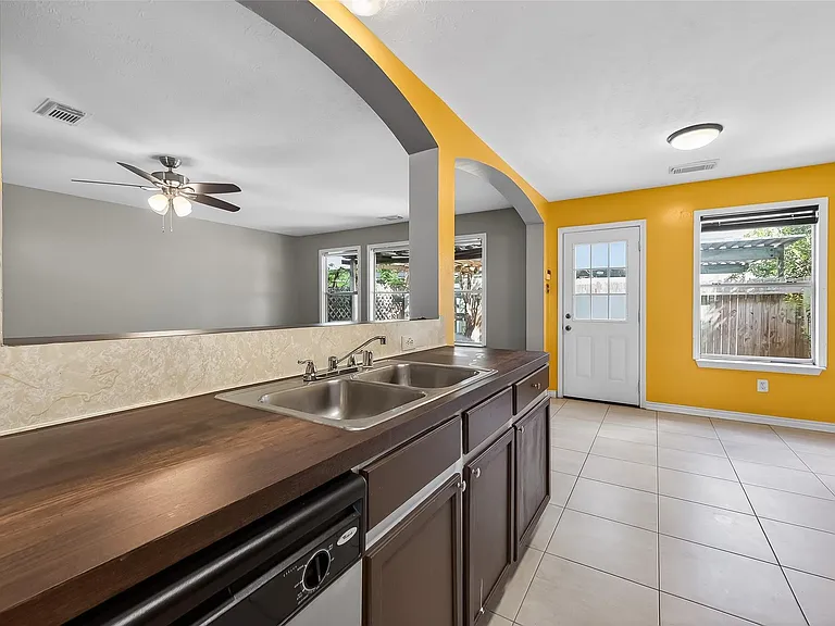 11735 Alief Clodine Rd #50 — Photo 17