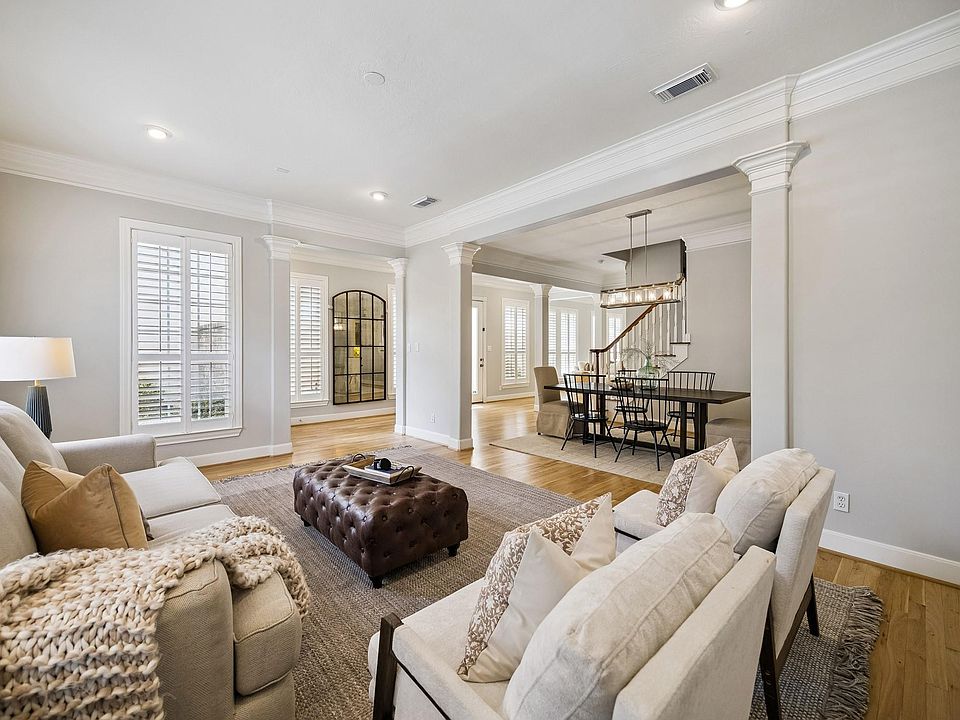 1st image of 523 Archwood Trl