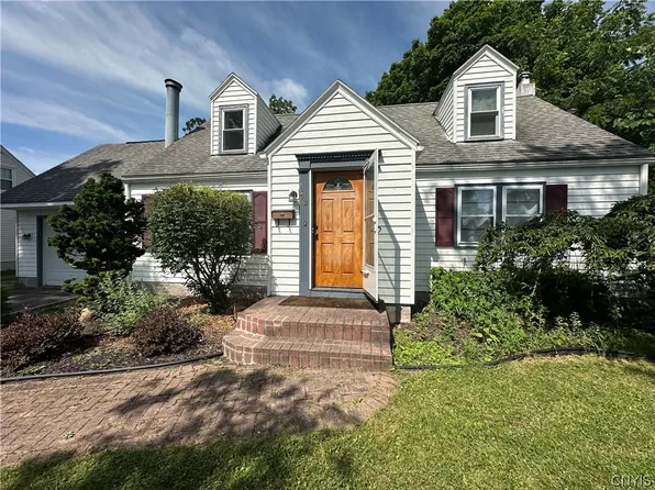 340 Kensington Pl, Syracuse, NY 13210
