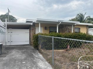 2637 NW 7th St, Pompano Beach, FL 33069