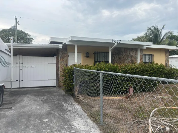 2637 NW 7th St, Pompano Beach, FL 33069