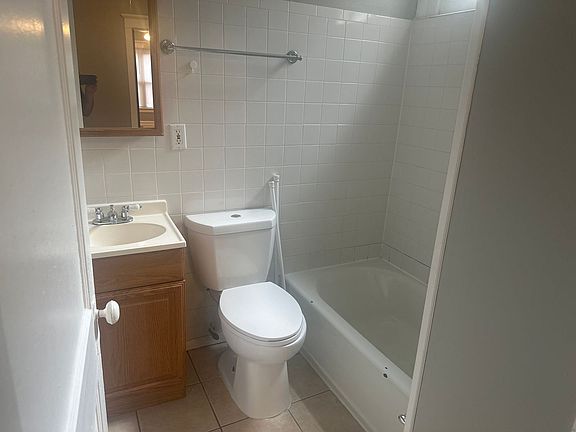 4th image of 1481 Michigan Ave #1487