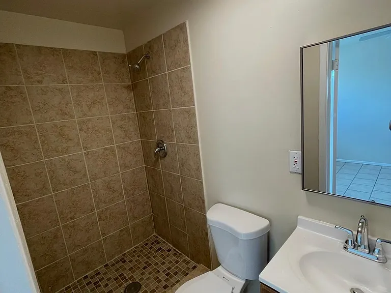 5712 Decatur Way — Photo 12