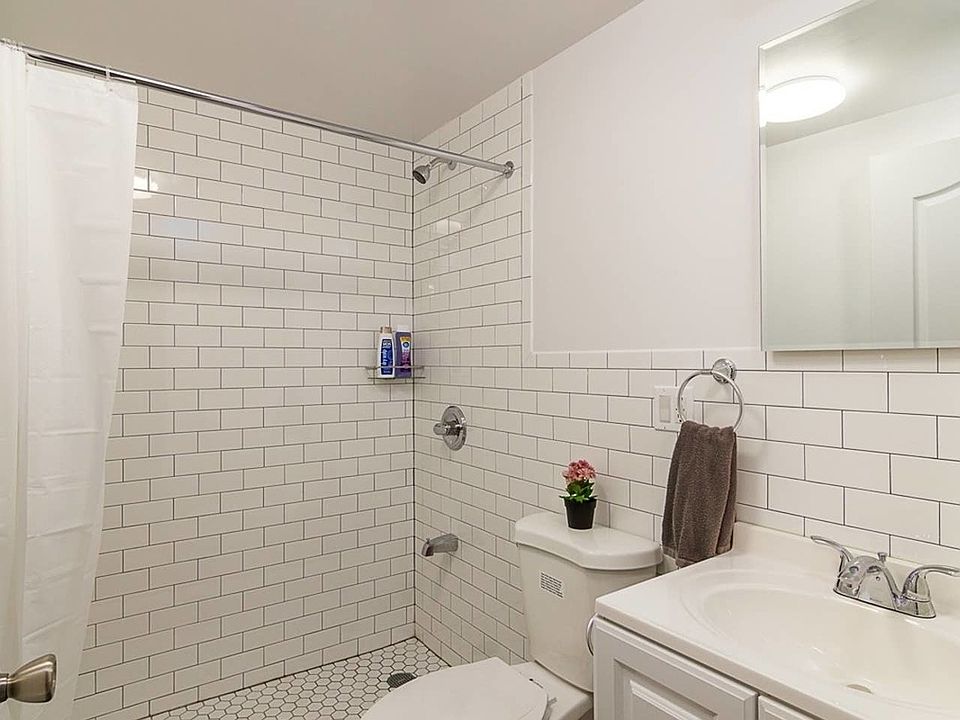 2nd image of 770 Bushwick Ave #G