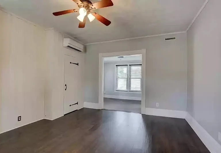 408 E Main St — Photo 30