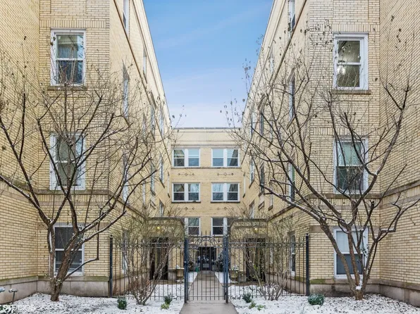 1419 W Catalpa Ave APT 3S, Chicago, IL 60640