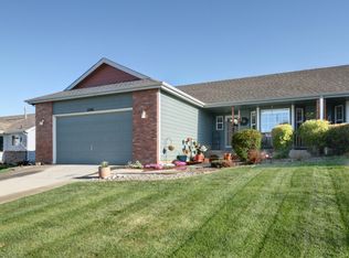 1208 Country Acres Ct, Johnstown, CO 80534