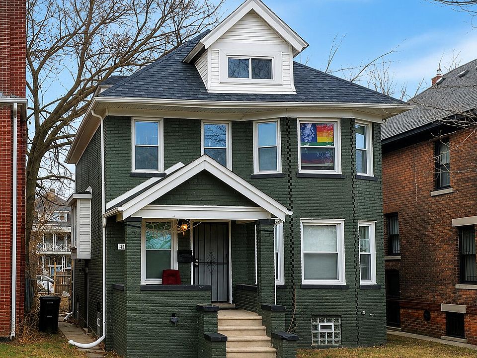 1st image of 415 Hague St