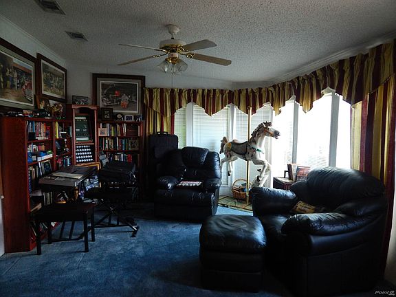 den/reading room/family room