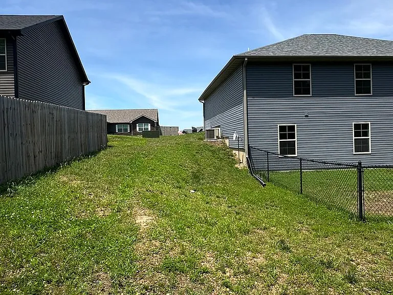 165 Mesa Dr — Photo 94