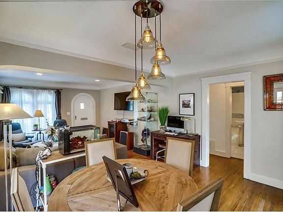 3rd image of 178 Corona Ave