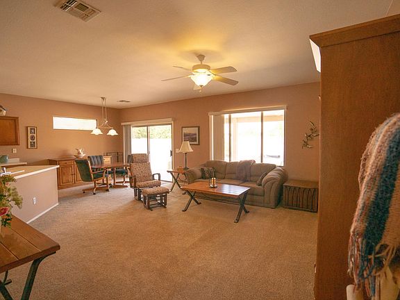 3rd image of 1220 E Torrey Pines Ln