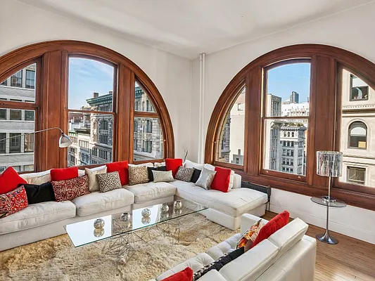 Sold by Sotheby's International Realty | media 19