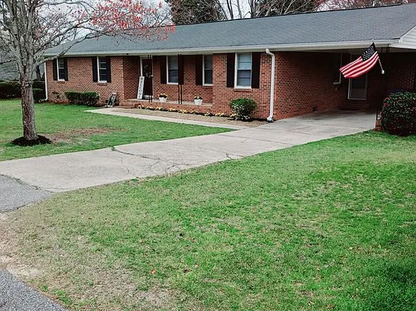 916 Kim St, West Columbia, SC 29169