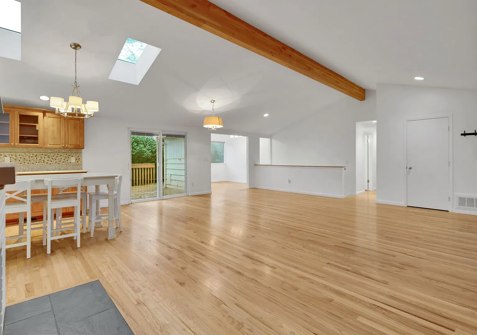 Beautifully Renovated Home in the Heart of Normandy Park — Photo 3