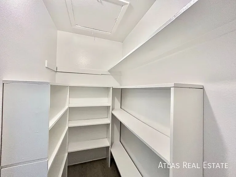 2337 S Locust St #C — Photo 9