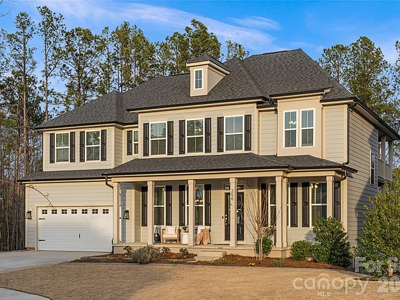 2nd image of 256 Boxelder Rd