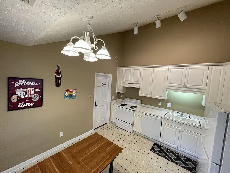 Ample Dedicated Pantry Space for each House Guest and space for your Pots / Pans / Dishes as well. New Appliances Included.