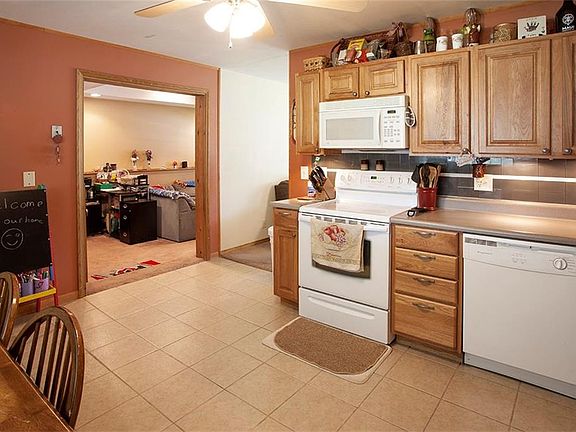 5th image of 1138 Chalet Ave