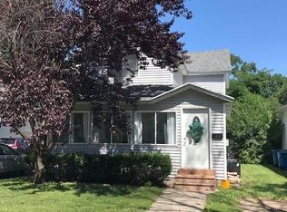 1229 Washington Ave APT 2, Grand Haven, MI 49417