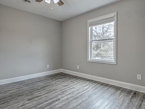 5th image of 412 Orange St #1