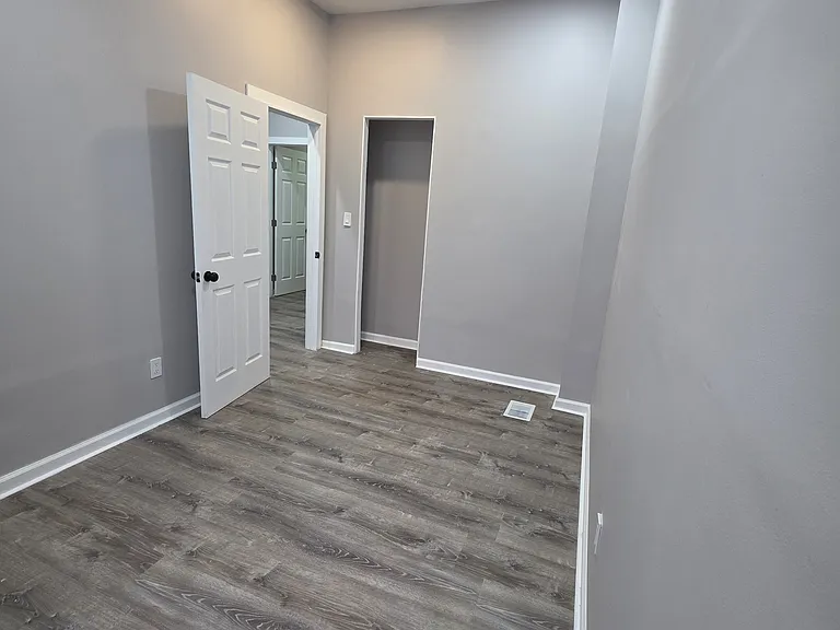 141 Peach St — Photo 15