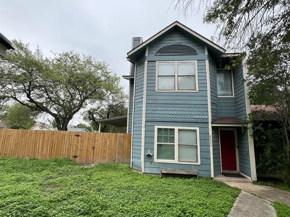8327 Forest Ridge Dr, San Antonio, TX 78239