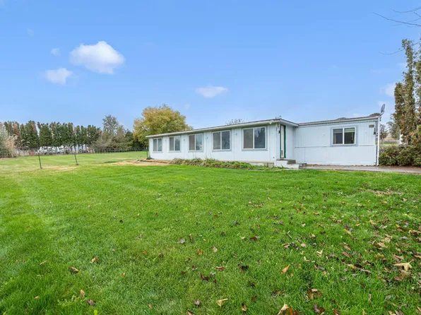 67406 N Harrison Loop, Benton City, WA 99320