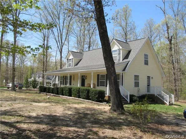 5821 Trenholm Woods Dr, Powhatan, VA 23139