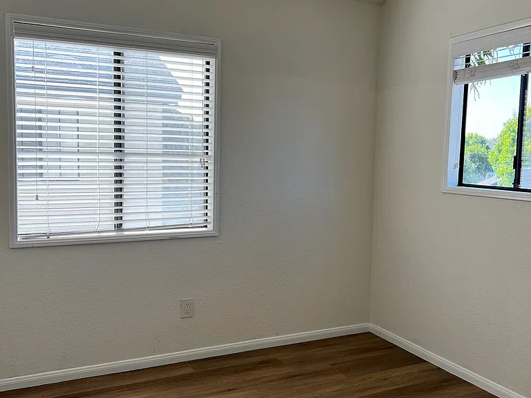 15111 Freeman Ave #1 — Photo 10