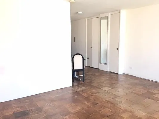 Rented by R New York | media 15