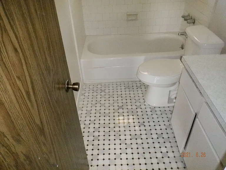 77 California St — Photo 13
