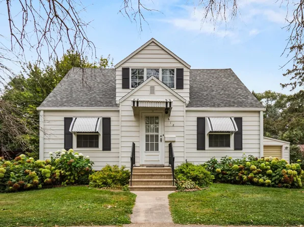 618 7th Ave NW, Faribault, MN 55021