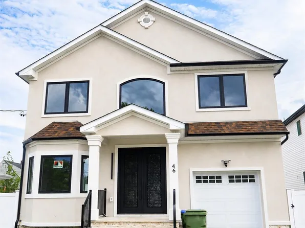 46 Foyer St, Edison, NJ 08817