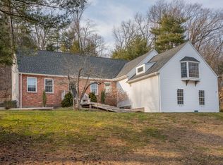 34 Beldenwood Rd, Simsbury, CT 06070