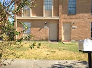 1021 Tallow Tree Ln, Harvey, LA 70058