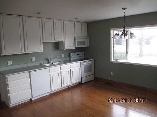 2nd image of 9307 Exeter Rd