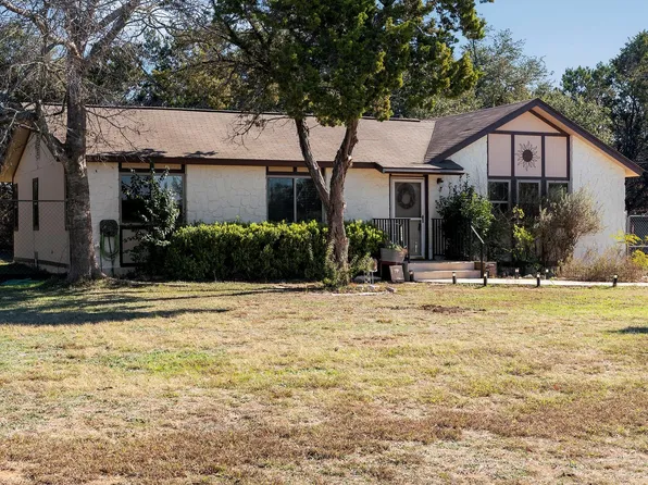 500 Grand Prairie Cir, Dripping Springs, TX 78620