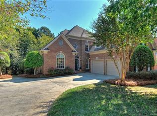 15213 McComb Manor Ct, Charlotte, NC 28277