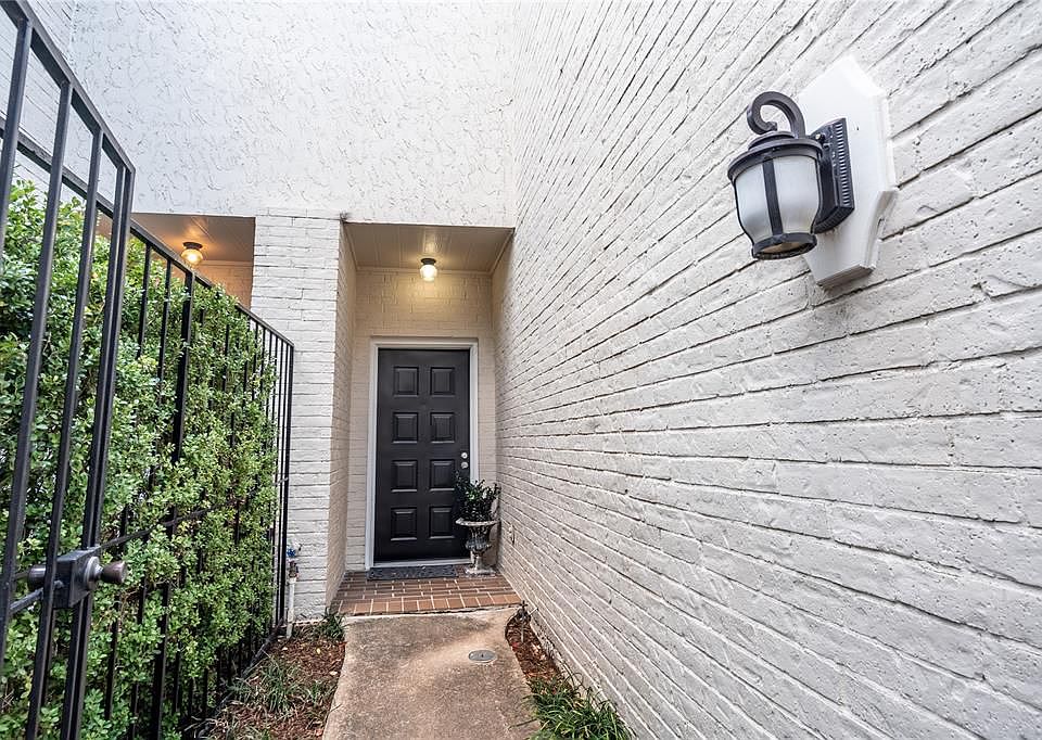 1st image of 1330 Augusta Dr APT 24