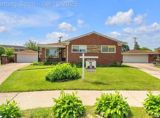 14511 Lanson Ave, Dearborn, MI 48126