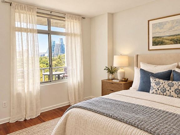 5th image of 54 Rainey St APT 608