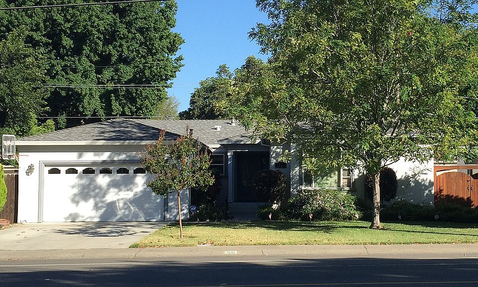 1st image of 1532 Park Blvd