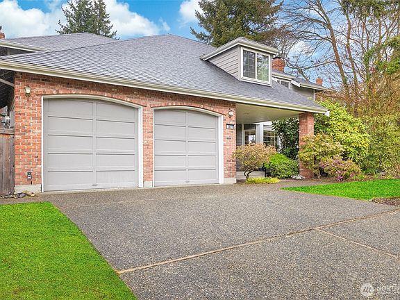 2nd image of 3877 113th Avenue NE